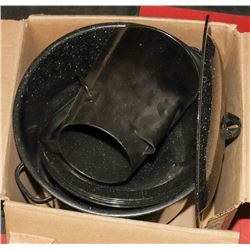 CAMPING TEA POT COOKER, 4 PLATES, 4 CUPS