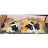Image 1 : LARGE LOT OF ASSORTED WORK GLOVES