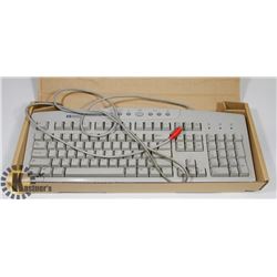 HEWLETT PACKARD COMPUTER KEYBOARD