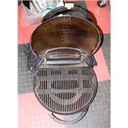 PORTABLE NAPOLEON PROPANE BBQ / GRILL