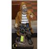 Image 1 : LARGE FISHERMAN FIGURINE OUTDOOR SOLAR LIGHT