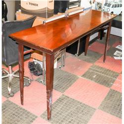 BOUTIQUE WOOD SIDE TABLE. FURNITURE