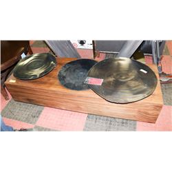 BOUTIQUE LOT OF 3 METAL WALL HANGINGS