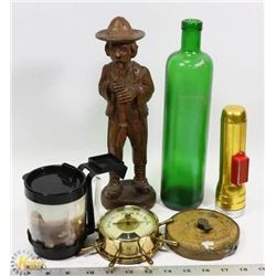 FLAT OF VINTAGE MAN COLLECTIBLES