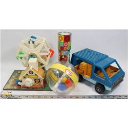 FLAT OF VINTAGE TOYS FISHER PRICE