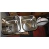 Image 1 : ST STEEL KITCHEN SINK SOLD WITH CERAMIC