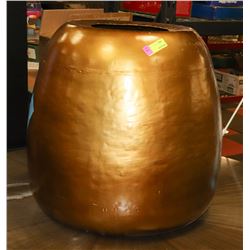 BOUTIQUE LARGE GOLD TONE PLANTER. FURNITURE