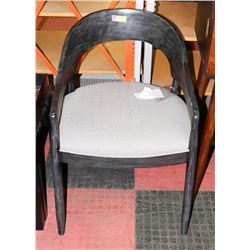 BOUTIQUE DESIGNER ARM CHAIR ON CHOICE