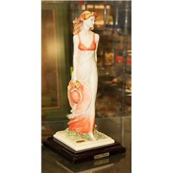 VINTAGE 1990 ITALIAN FIGURINE BY VITTORIO TESSARO