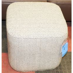 BOUTIQUE AMES OTTOMAN ON CHOICE: GREY/WHITE