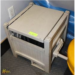 SUNCAST HOSE & REEL.