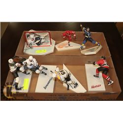 7 HOCKEY FIGURES INCLUDING MARIO LEMIEUX,