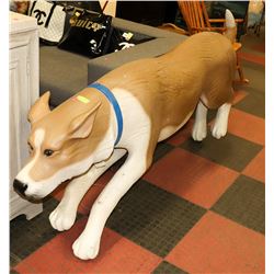 LARGE PLASTIC HANGING DOG FIXTURE ON CHOICE