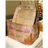 Image 1 : BOUTIQUE LOT OF VINTAGE STYLE BASKETS WITH LIDS