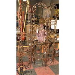 GARDEN DIVIDER PLANT HOLDER 76" TALL X 54 " WIDE