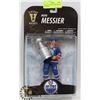 Image 1 : VINTAGE HOCKEY MARK MESSIER FIGURINES.