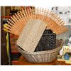 Image 1 : LOT OF ASSORTED WICKER BASKETS
