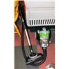Image 1 : BISSELL POWER GROOM MULTI-CYCLONIC VACUUM