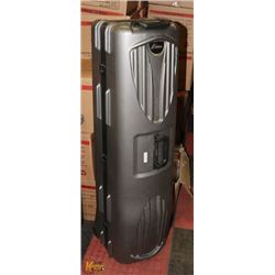 DATREK TRAVELLING GOLF HARD CASE W/ WHEELS