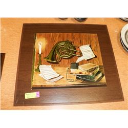 MUSICAL METAL PLAQUE WALL HANGING