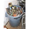 Image 1 : PAIL OF SHOP MISCELLANEOUS