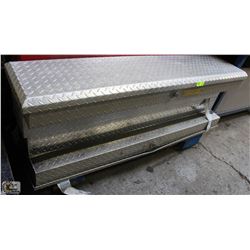 PAIR OF DELTA PRO SIDE TRUCK TOOL BOXES