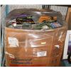 Image 1 : PALLET OF MIXED MEDIA-1000'S OF ITEMS