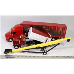 2 PC 1:35 PETERBILT LONG-HAUL AND GRAIN TRUCK