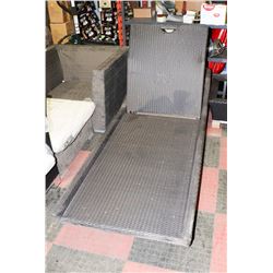 25) RATTAN STYLE LOUNGE CHAIR.