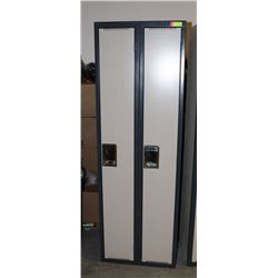 BANK OF 2 FULL SIZE LOCKERS AS THEY COME