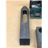 Image 2 : LOT OF TIE DOWN BLOCK , CLAMP & BOLTS
