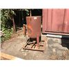 Image 2 : ELECTRIC POSITIONER, METAL WORK TABLE & ABRASIVE SPRAYER TANK