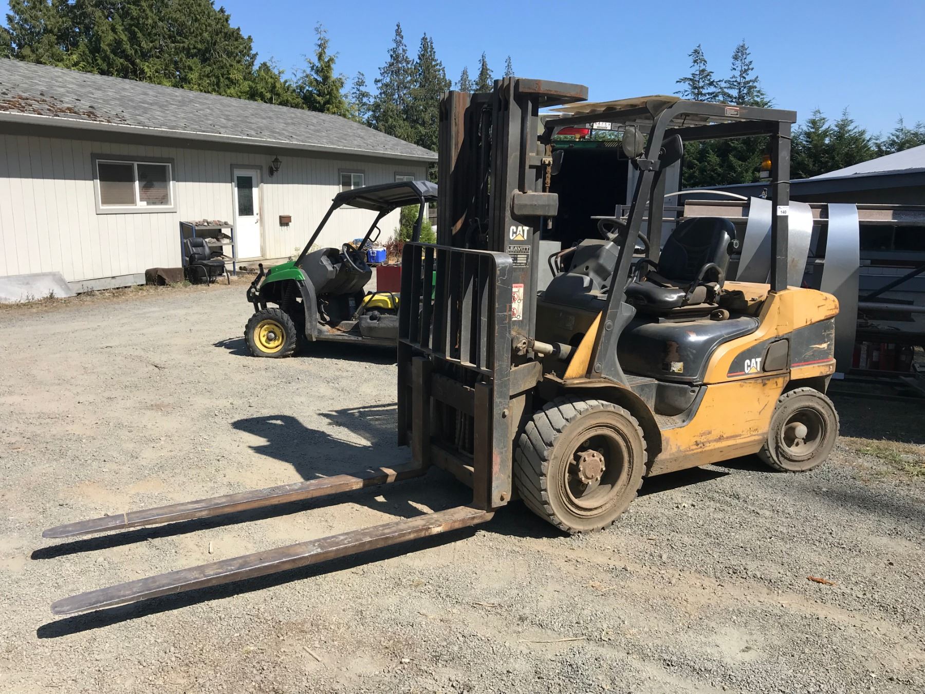 CAT MODEL P6000 S/NAT14E0900 5000LBS DIESEL FORKLIFT WITH 3 STAGE MAST