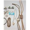 Image 5 : Guy Jewelry and Accessory Lot