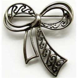 STERLING BROOCH RIBBON / BOW SHAPED