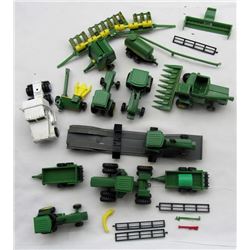 ERTL JOHN DEERE TRACTORS, TRUCK, & EQUIPTMENT LOT