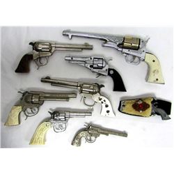 VINTAGE FOR REPAIR WESTERN REVOLVER TOY GUN LOT