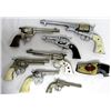 Image 1 : VINTAGE FOR REPAIR WESTERN REVOLVER TOY GUN LOT