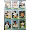 Image 8 : 1976 & 1977 TOPPS BASEBALL NEAR SETS IN SHEETS/