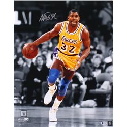 Magic Johnson Signed Los Angeles Lakers 16x20 Photo (Beckett COA)