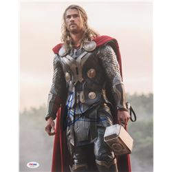 Chris Hemsworth Signed "Thor: Ragnarok" 11x14 Photo (PSA Hologram)
