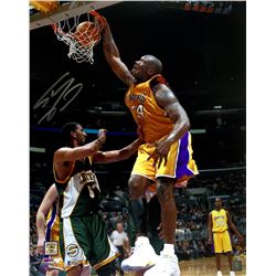 Shaquille O'Neal Signed Los Angeles Lakers 16x20 Photo (Beckett COA)
