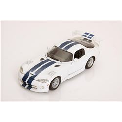 1/18 Scale Dodge Viper GTSR Coupe by Maisto