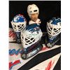Image 2 : NHL HOCKEY PENNANTS & MINI GOALIE MASK LOT