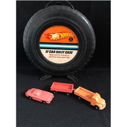 VINTAGE HOT WHEELS 12 CAR RALLY CASE W/ RUBBER CARS
