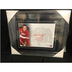 TED LINDSAY SIGNED 16 X 20 FRAMED PHOTO (UNIVERSAL COA)