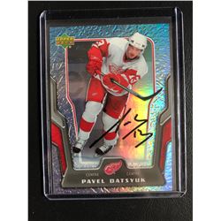 PAVEL DATSYUK SIGNED UPPER DECK HOCKEY CARD