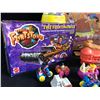 Image 3 : THE FLINTSTONES TOY LOT