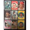 Image 1 : VINTAGE BASEBALL CARD LOT