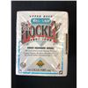 Image 1 : 1991-92 UPPER DECK HOCKEY CARDS BOX (200 CARDS)